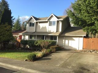12306 221st St, Kent, WA 98031-2395