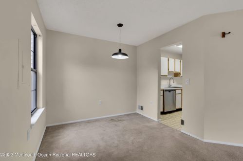 710 Ivy Ct, Jackson Twp NJ  08527-4101 exterior