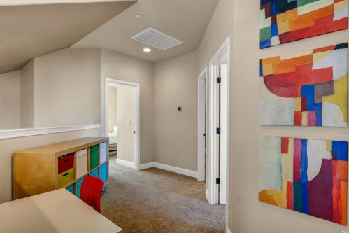 2024 Cooper Dr, Santa Rosa CA  95404-5682 exterior