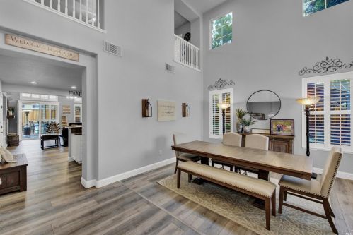 585 Topeka Ln, Vacaville CA 95687-4353 exterior