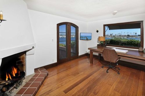 2900 Nichols St, San Diego CA 92106-3426 exterior