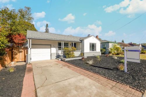 2218 Grove Way, Hayward, CA 94546-7041
