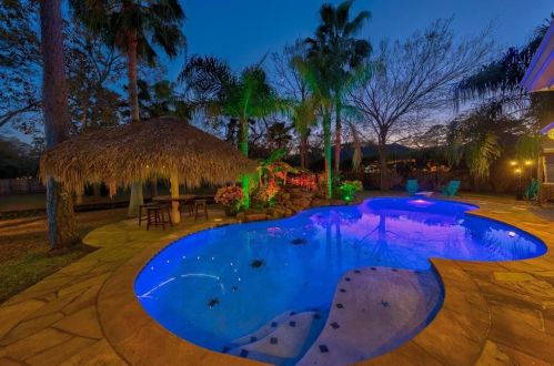 1105 Country Club Dr, Morgans Point, TX 77571-7113