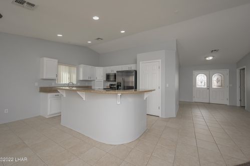 1966 Pyramid Lake Pl, Bullhead City AZ 86426-6777 exterior