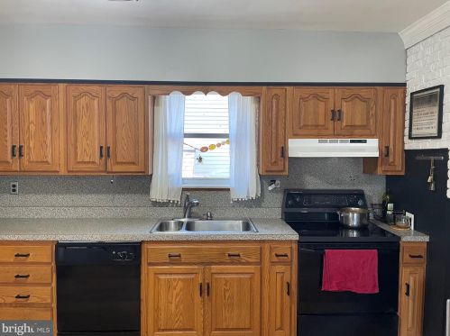 145 Washington Ave, Souderton PA  18964-1545 exterior