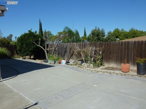 268 Royce Way, West Pittsburg CA  94565-4700 exterior