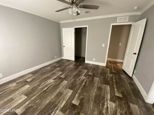 2 Marshall Ln, Beaufort SC  29907-2296 exterior