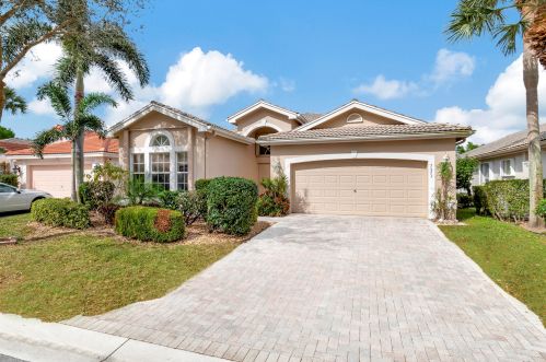 7573 San Pedro St, Boynton Beach, FL 33437-4089