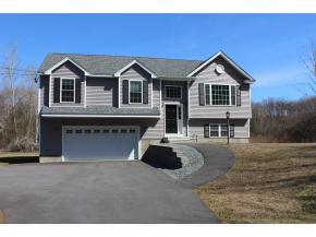 37 Cross St, Salem, NH 03079-4103