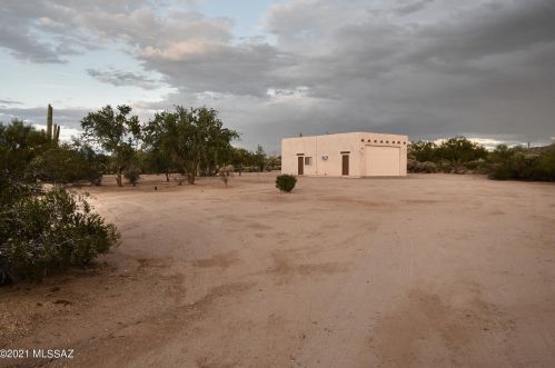 5110 Old West Rd, Tucson, AZ 85743-8886