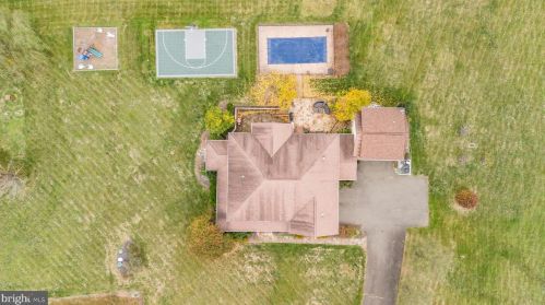 11606 Reid Ln, Nokesville VA  20181-2007 exterior