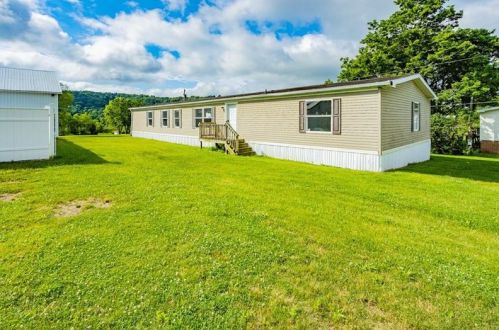 256 Gastown Rd, Shelocta, PA 15774-2138