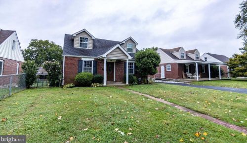 949 Thornton Rd, Boothwyn, PA 19061-3128