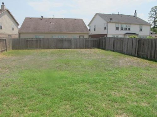 8111 Sanders Forest Ct, Humble, TX 77338-1859