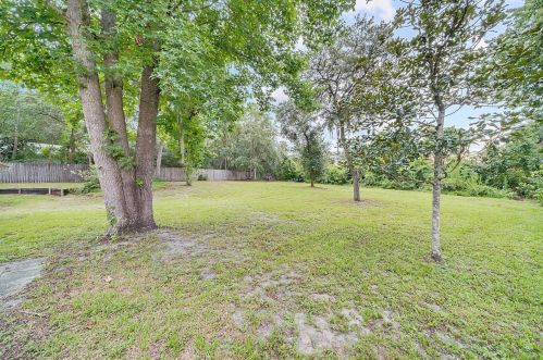 111 Pne Vly Ct, De Bary FL 32713-2302 exterior