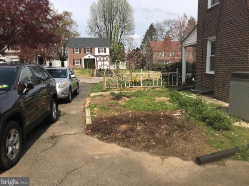 26 Johns Rd, Cheltenham PA  19012-1420 exterior