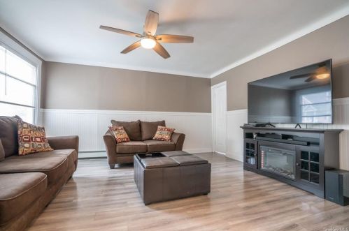 63 Entrance Way, Mahopac NY  10541-1328 exterior