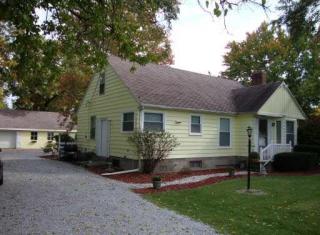 1716 Maplehurst Ave, Mishawaka, IN 46545-7012