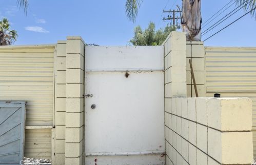 306 7th St, San Jacinto CA  92583-4710 exterior