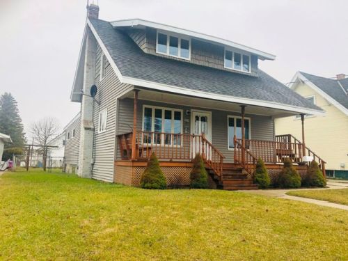 2014 Garfield St, Two Rivers, WI 54241-2739