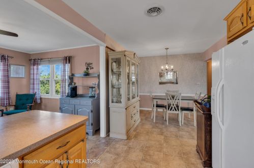 316 Sunset Dr, Pelican Island NJ  08751-2225 exterior