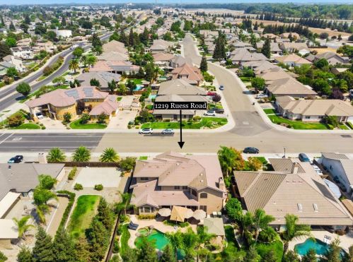 1219 Ruess Rd, Ripon CA  95366-9425 exterior