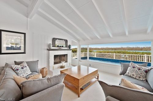 2629 Coconut Dr, Sanibel FL  33957-2005 exterior