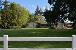 18302 Louise Ave, Escalon, CA 95320-8738