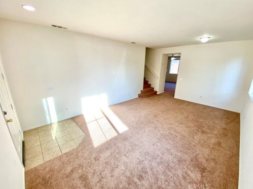13749 Starshine Dr, Victorville, CA 92392-9256