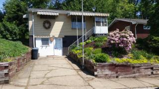 1135 9th Ave, Brackenridge, PA 15014-1315
