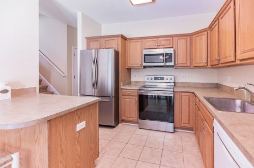 221 Grand Oaks Dr, Ladson, SC 29456-5005