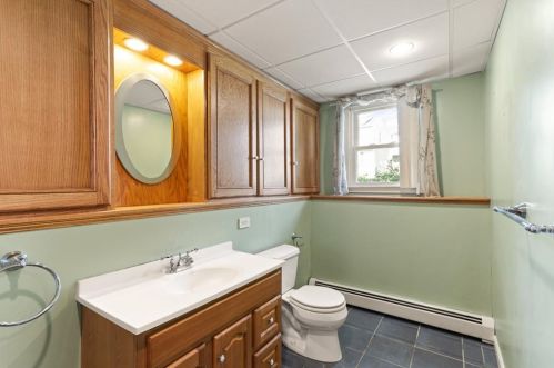 305 Minerva Ave, Cumberland RI  02864-7543 exterior