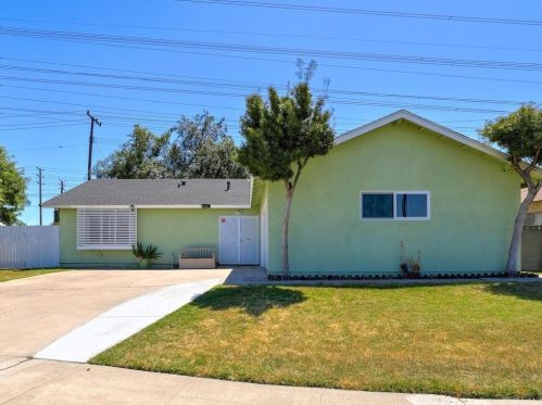 6424 Sherman Way, Buena Park CA  90620-1542 exterior