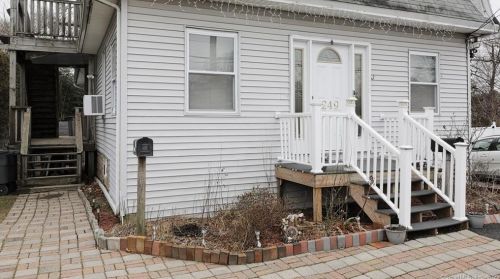 249 New Haven Ave, Milford CT  06460-4831 exterior