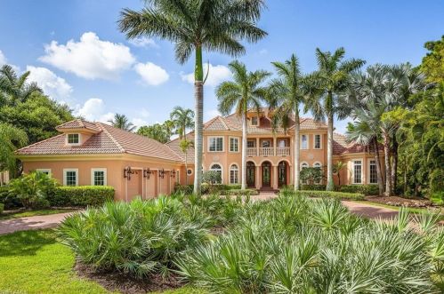 3621 Bay Crk Dr, Bonita Springs FL 34134-1907 exterior