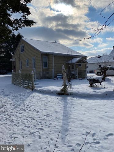 410 Tulpehocken Ave, Melrose Park PA 19027-1641 exterior