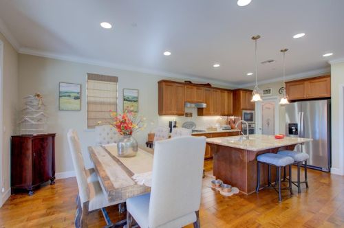 2864 Westport Cir, Valley Home CA  95361-8162 exterior