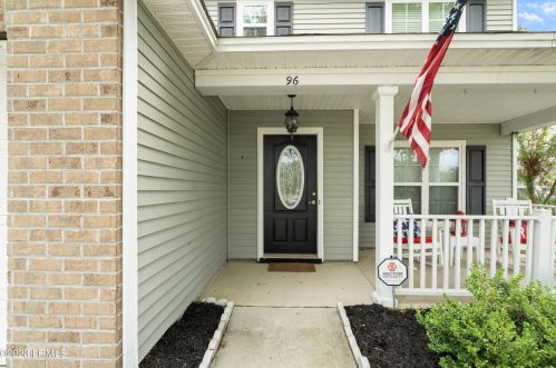 96 Shadow Moss Dr, Beaufort SC  29906-6000 exterior
