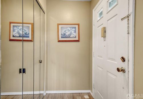 18 Cloister Ct, Old Bridge NJ  08857-3205 exterior