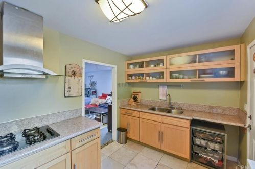 2634 Pacific Coast Hwy, Torrance CA  90505-7038 exterior