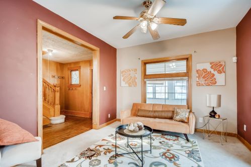 942 Central Ave, Saint Paul, MN 55104-4724