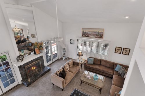 68 Calle Rivero, Rancho Mirage CA  92270-2253 exterior