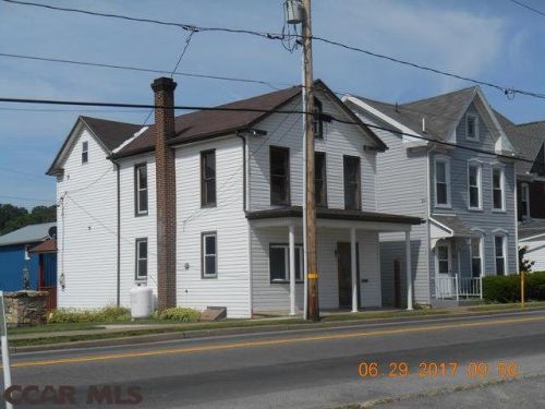 832 Pennsylvania Ave, Huntingdon PA  16652-1155 exterior