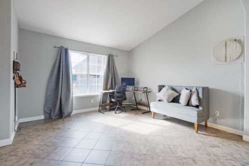 13262 Spring Way, Victorville CA  92392-6805 exterior