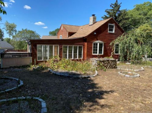 3 Hillview Ln, Stamford, CT 06905-2607