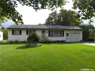 1305 Weiland Rd, Rochester, NY 14626-3918
