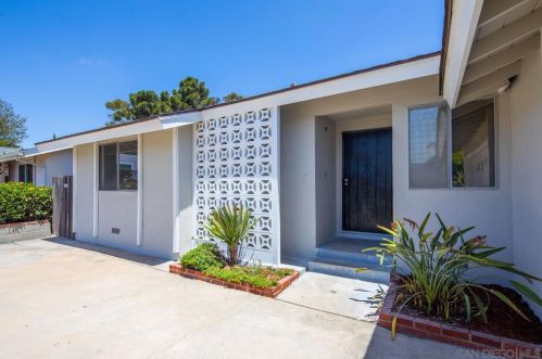 6227 Buisson St, San Diego CA 92122-2246 exterior