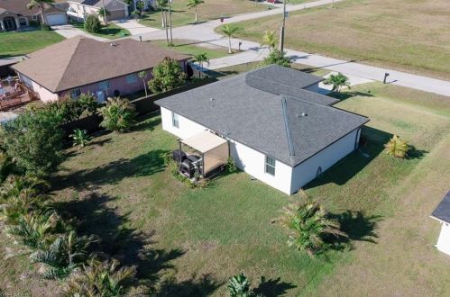 1123 4th Pl, Cape Coral FL  33990-0028 exterior