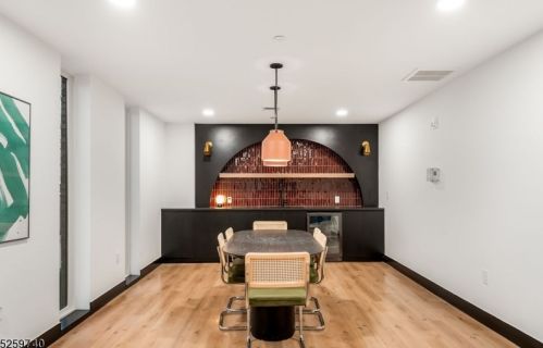 44 Irvine Turner Blvd, Newark NJ  07103-2950 exterior