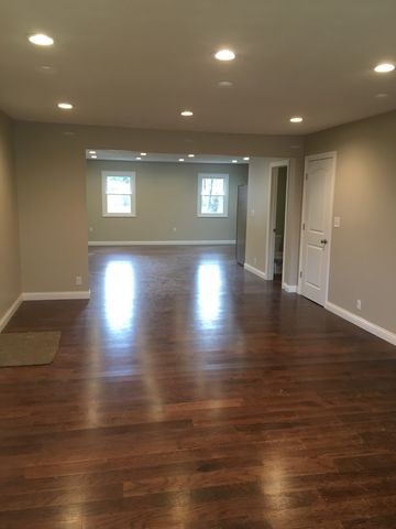 1061 Sierra Ct, Franklin, OH 45005-3855